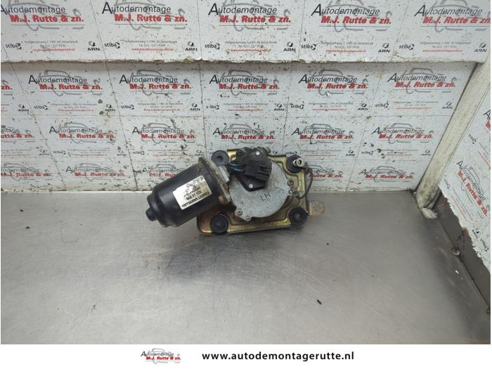Gebruikte Ruitenwissermotor voor Opel Agila O191957