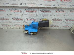 O191958 Gebruikte deurslot mechaniek 4deurs rechts-voor Saab 9-3