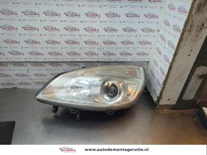 O191968 Gebruikte linker koplamp Renault Megane Scenic