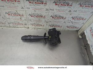 O191974 Gebruikte schakelaar richtingaanwijzer Renault Twingo