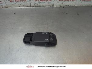 O191976 Gebruikte radiobediening stuur Renault Twingo