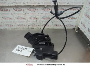 O192004 Gebruikte slotmechaniek portier 2deurs links Volvo C30