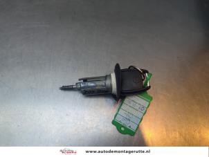 O192040 Gebruikte sleutel+contactslot Opel Astra