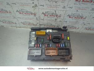 O192054 Gebruikte zekeringkast Peugeot 207