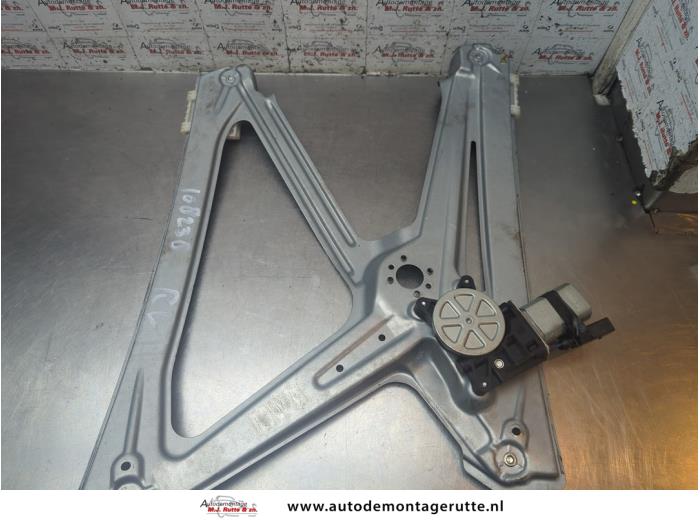 Gebruikte Raammechaniek 2Deurs rechts-voor Smart Fortwo O192061