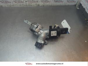 O192086 Gebruikte sleutel+contactslot Peugeot 308