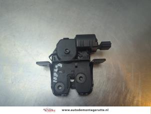 O192159 Gebruikte slotmechaniek achterklep Renault Megane