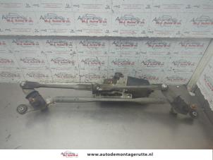 O192210 Gebruikte ruitenwismotor+mechaniek Smart Forfour