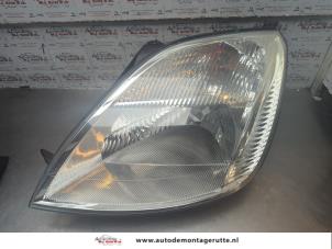 O192218 Gebruikte linker koplamp Ford Fiesta
