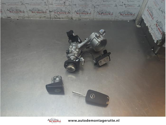 Gebruikte Sleutel+Contactslot Opel Astra O192233