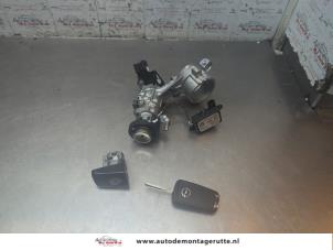O192233 Gebruikte sleutel+contactslot Opel Astra