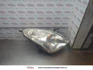 O192244 Gebruikte rechter koplamp Nissan Pixo