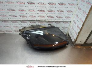 O192252 Gebruikte rechter koplamp Audi TT