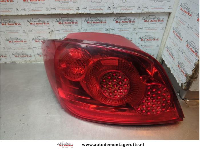 Gebruikte Achterlicht links Peugeot 307 O192274