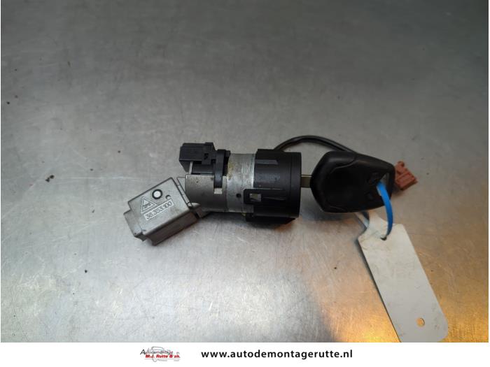 Gebruikte Kontaktslot+Sleutel Peugeot 307 O192277