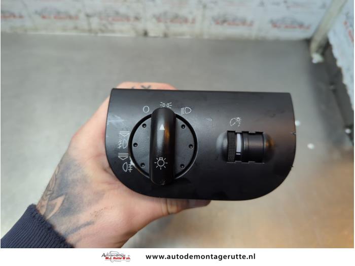 Gebruikte Schakelaar Licht Audi TT O192297