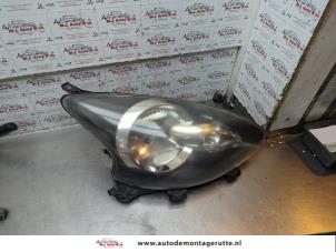 O192313 Gebruikte koplamp rechts Toyota Aygo