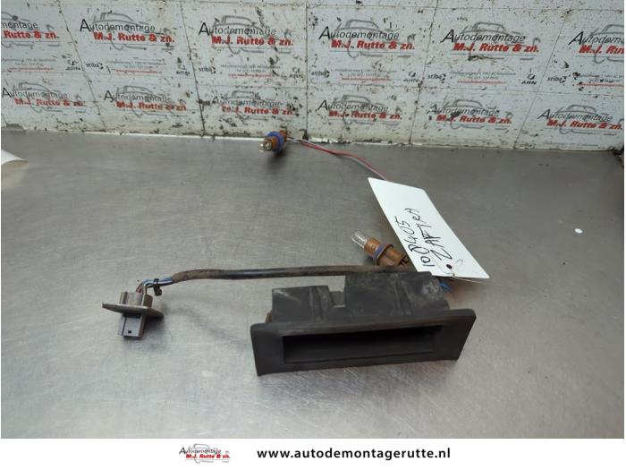 Gebruikte Schakelaar achterklep Opel Zafira O192317