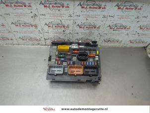 O192382 Gebruikte zekeringkast Peugeot 308