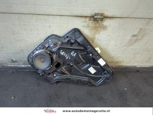 O192407 Gebruikte raammechaniek 4deurs rechts-achter Volkswagen Golf