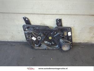 O192408 Gebruikte ruitmechaniek 4deurs links-voor Volkswagen Golf