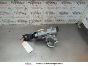 O192425 Gebruikte sleutel+contactslot Kia Picanto