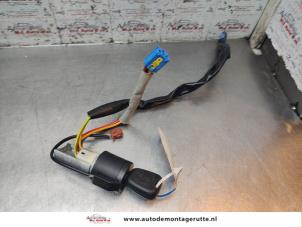 O192457 Gebruikte kontaktslot+sleutel Citroen Xsara Picasso
