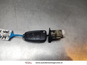 O192489 Gebruikte cilinderslot portier links Audi A4