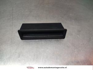 O192492 Gebruikte schakelaar achterklep Audi A4