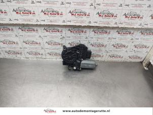 O192518 Gebruikte raammotor portier Audi Allroad Quattro
