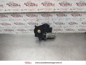 O192519 Gebruikte raammotor portier Audi Allroad Quattro