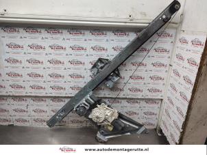 O192541 Gebruikte ruitmechaniek 2deurs rechts-voor Mercedes Sprinter