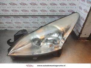 O192574 Gebruikte linker koplamp Peugeot 5008