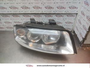 O192585 Gebruikte rechter koplamp Audi A4
