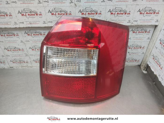 Gebruikte Achterlicht rechts Audi A4 O192586