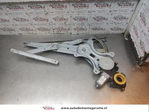 O192626 Gebruikte raammechaniek 4deurs rechts-voor Toyota Corolla Verso