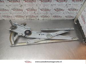 O192629 Gebruikte ruitmechaniek 4deurs rechts-achter Toyota Corolla Verso