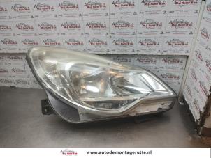O192643 Gebruikte rechter koplamp Opel Corsa