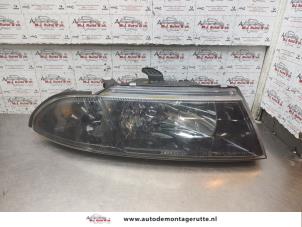 O192645 Gebruikte koplamp rechts Mitsubishi Carisma