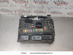 O192650 Gebruikte zekeringkast Peugeot 407