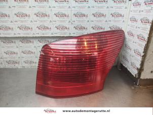 O192653 Gebruikte achterlicht rechts Peugeot 407