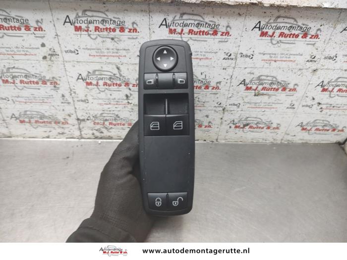 Gebruikte Combischakelaar ramen Mercedes A-Klasse O192658