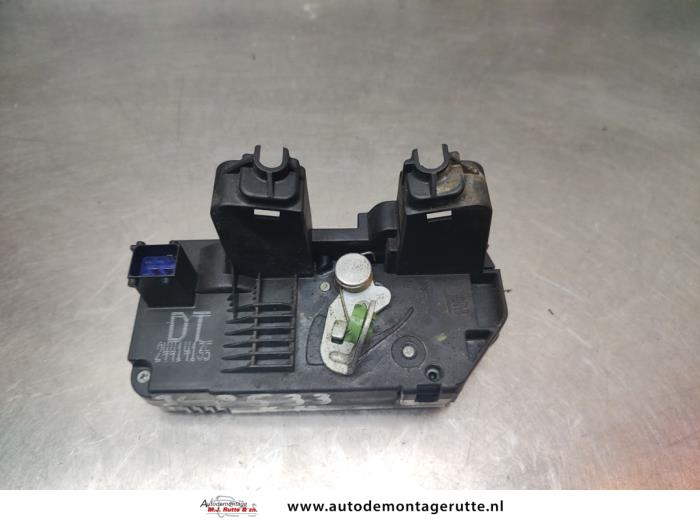 Gebruikte Slotmechaniek Portier 4Deurs rechts-achter Opel Astra O192689