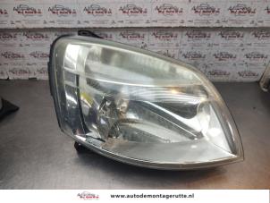O192692 Gebruikte rechter koplamp Citroen Berlingo