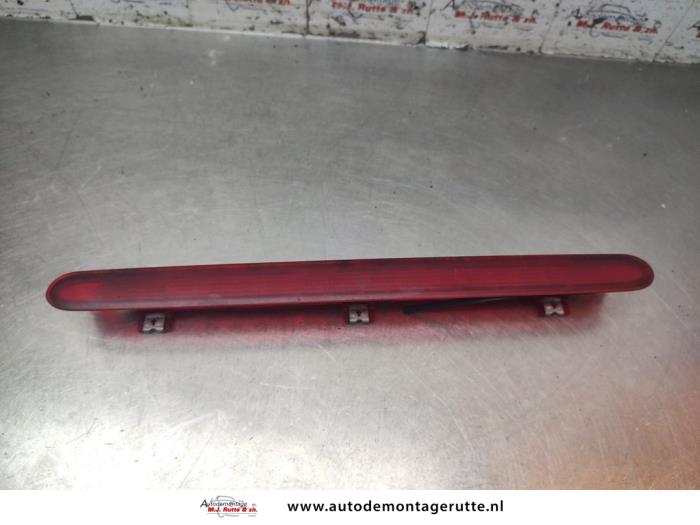 Gebruikte Extra Remlicht midden Volkswagen Touran O192696