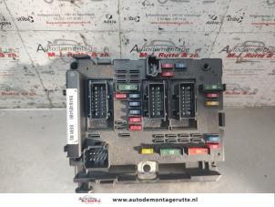 O192709 Gebruikte zekeringkast Peugeot 206