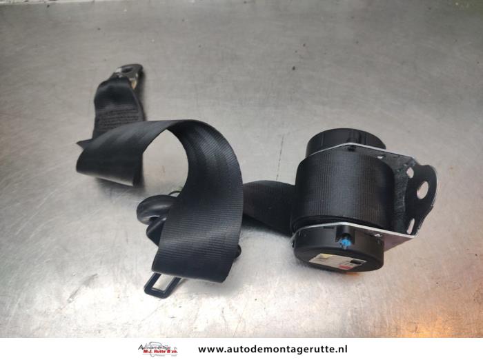 Gebruikte Veiligheidsgordel links-achter Mitsubishi Colt O192766