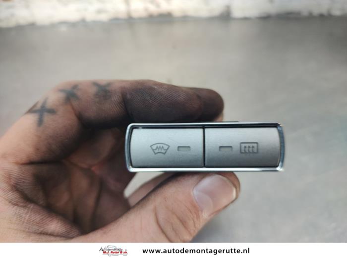 Gebruikte Voorruitverwarming schakelaar Ford Mondeo O192796