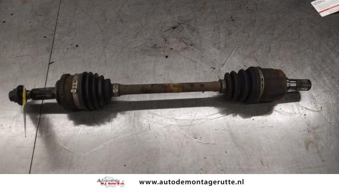 Gebruikte Steekas links-voor Kia Picanto O192816