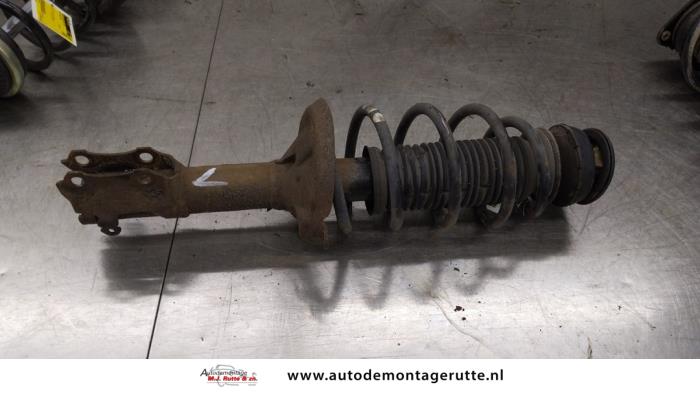 Gebruikte Schokdemperpoot links-voor Volkswagen Golf O192825